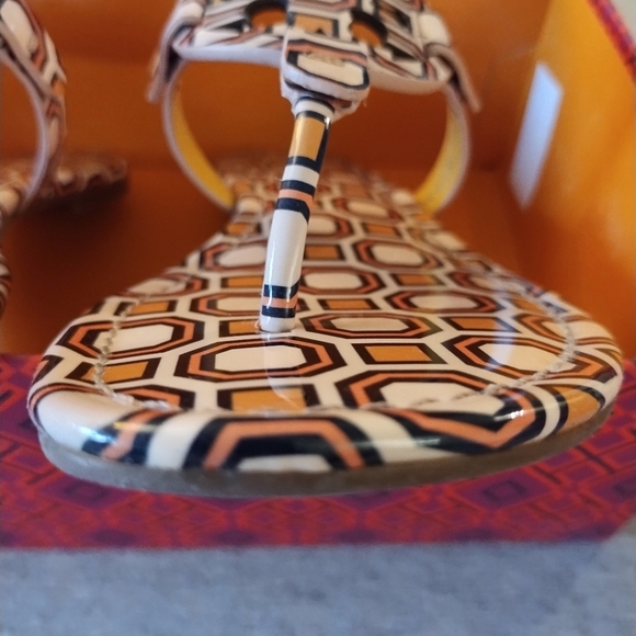 Tory Burch Miller Printed Patent Leather Sandals Ballet Pink Octagon Square Sz 8 - Picture 11 of 16